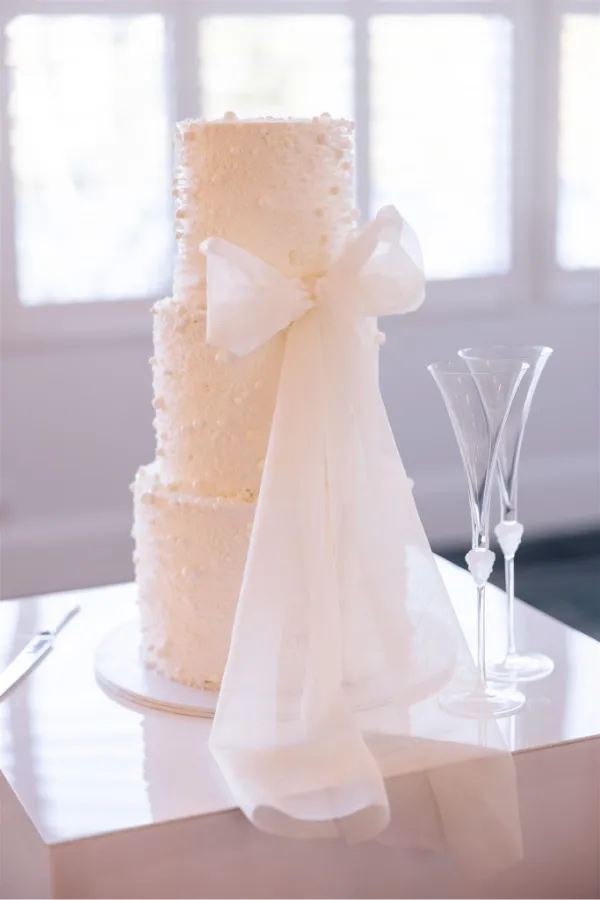 white wedding cake Melbounre