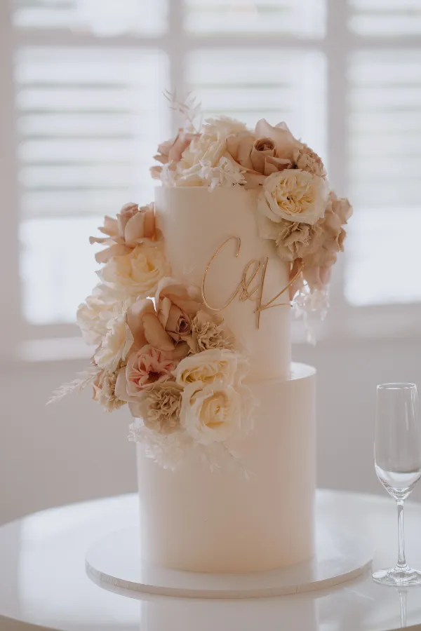 Beautiful Floral Wedding Cake
