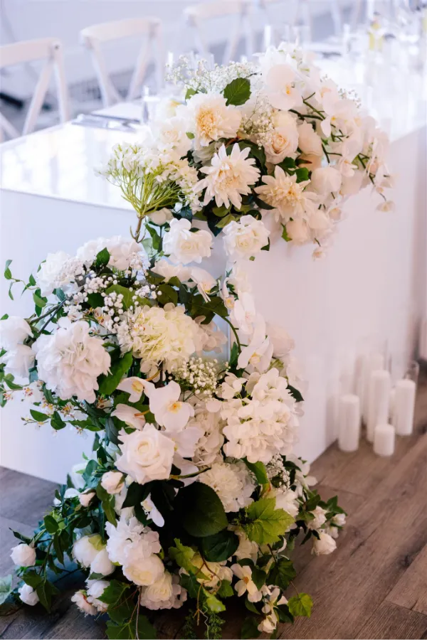 wedding table flowers