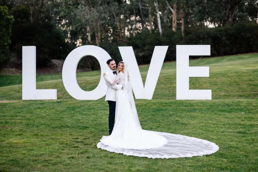 outdoor wedding photography