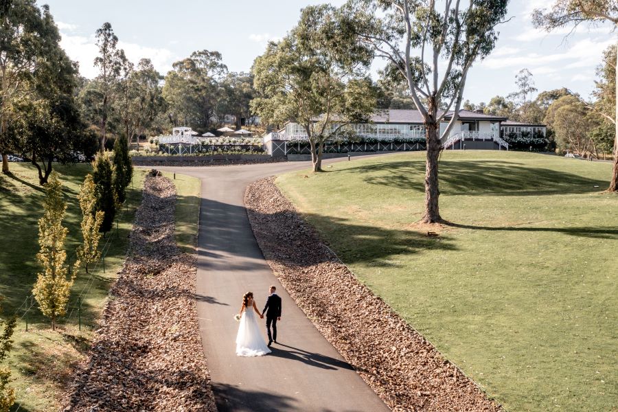 Melbourne Wedding Venue Driveway