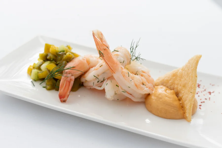 Gin and Lime Cured Tiger Prawns Mango tomatillo salsa - Chilli coconut balm - Savoury crispies Gin and Lime Cured Tiger Prawns Mango tomatillo salsa - Chilli coconut balm - Savoury crispies