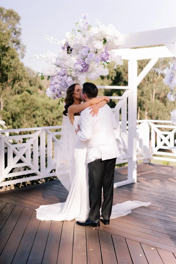 Yarra Valley Outdoor Ceremony Kiss Yarra Valley Outdoor Ceremony Kiss