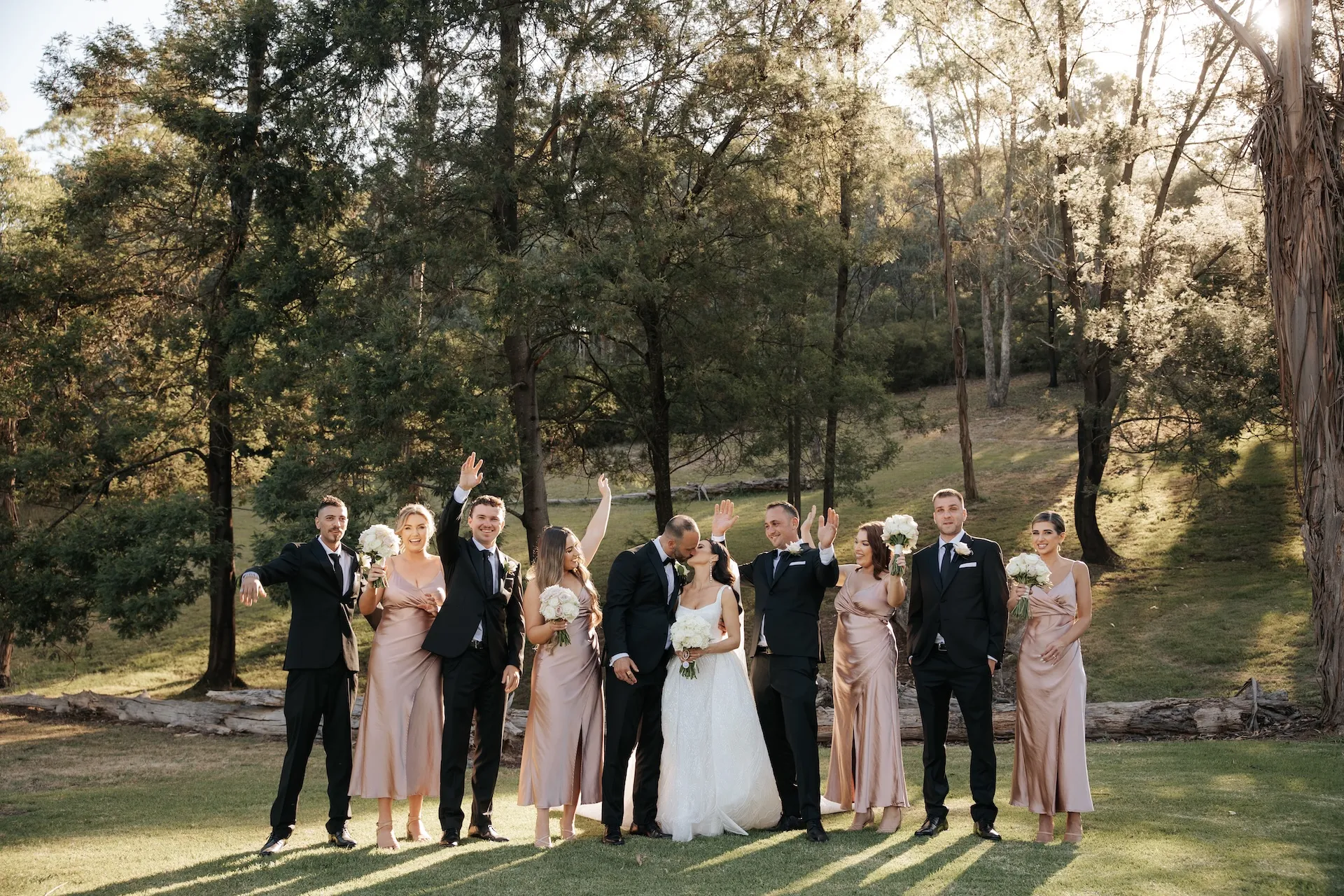 Bushland wedding venue wedding party at Bramleigh Estate